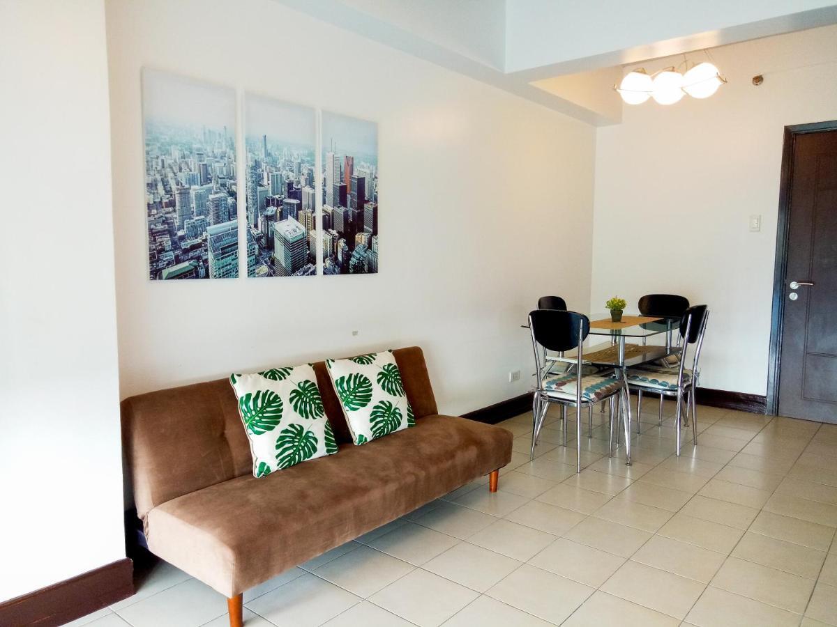 Forbes Area Bgc Taguig Manilaアパートメント エクステリア 写真
